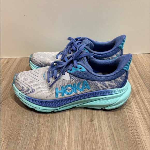 Sold - Picture 3 of 7